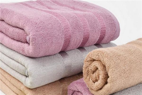 涵恩家居用品主要从事毛巾,浴巾,方巾,童巾等巾类产品的生产与销售.