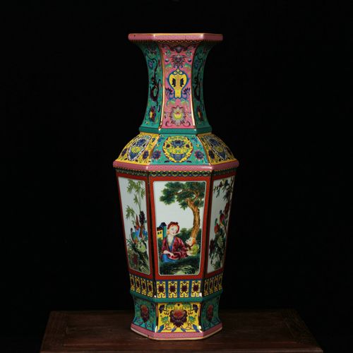 景德镇陶瓷器花瓶 仿古珐琅彩绿红松石釉西洋仕女图六方瓶工艺品
